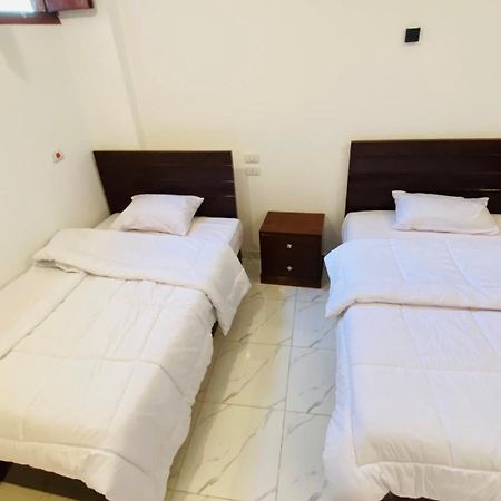 Villa Sun Wing - Guest House Luxor Esterno foto