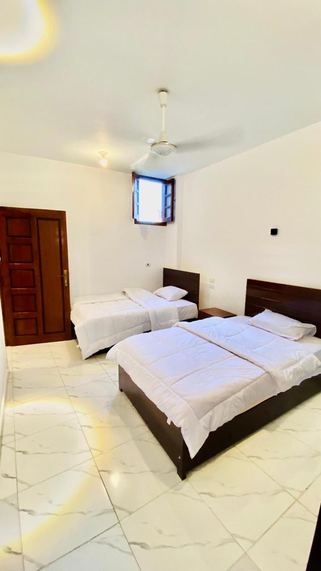 Villa Sun Wing - Guest House Luxor Esterno foto